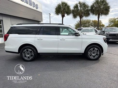 New 2026 Ford Expedition Max Active RWD image 8