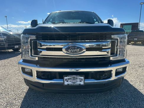 Used 2018 Ford F250 XLT w/ XLT Value Package AWD/4WD image 6