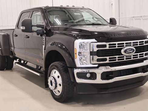 Certified 2024 Ford F450 XLT w/ 360-Degree Camera Package image 4