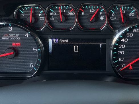 Used 2018 Chevrolet Silverado 1500 LT w/ Rally 2 Edition AWD/4WD image 17