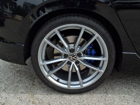 Certified 2024 Volkswagen Golf R image 5