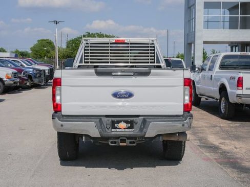 Used 2018 Ford F350 Lariat w/ Lariat Value Package AWD/4WD image 8