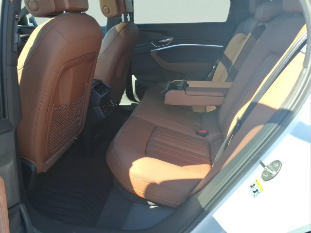 Used 2019 Audi e-tron Premium Plus AWD/4WD image 17