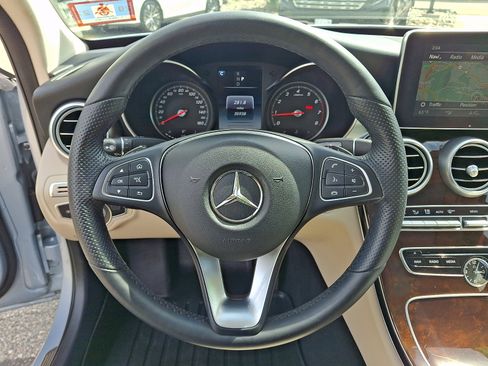 Used 2018 Mercedes-Benz C 300 4MATIC Sedan image 19