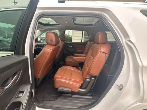 Used 2021 Chevrolet Traverse High Country w/ LPO, Floor Liner Package AWD/4WD image 62