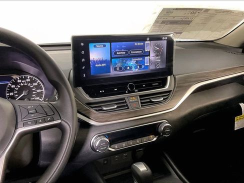 New 2026 Nissan Altima 2.5 SV w/ SV Special Edition Package FWD image 10