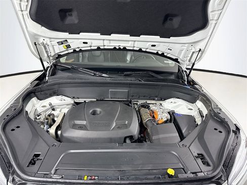 Used 2022 Volvo XC90 T8 Inscription Expression w/ Protection Package Premier image 25