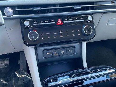 New 2025 Hyundai Tucson Limited image 7