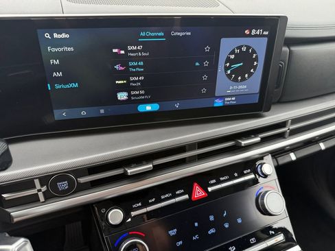 New 2026 Hyundai Santa Fe SE image 18