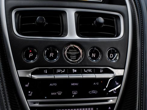 Used 2018 Aston Martin DB11 V12 image 28