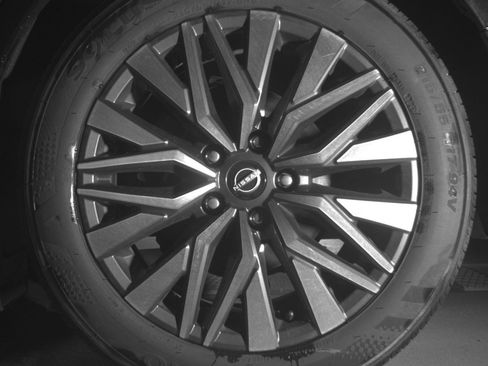 Used 2026 Nissan Altima 2.5 SV FWD image 16