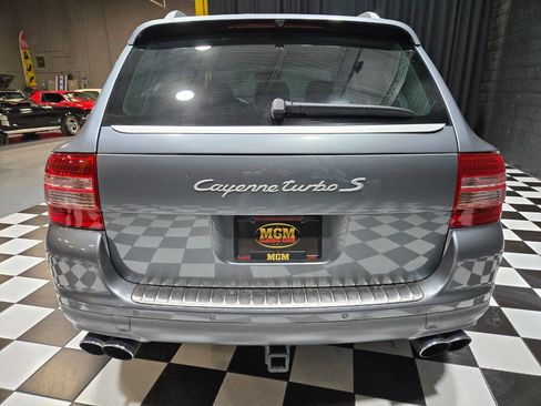 Used 2006 Porsche Cayenne Turbo S image 4