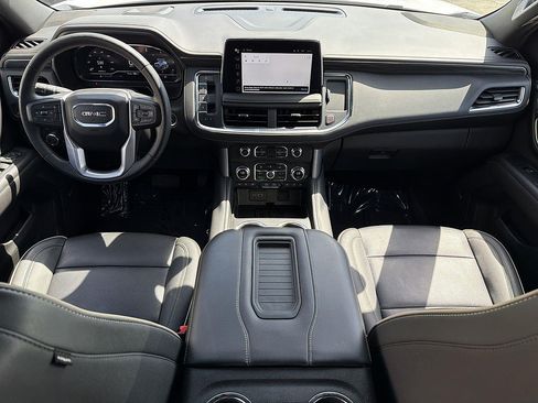 Used 2024 GMC Yukon SLT RWD image 19