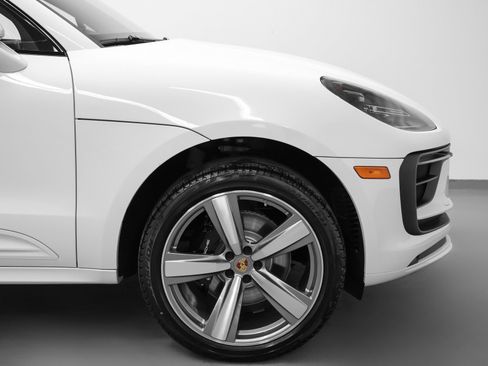 New 2026 Porsche Macan S image 15