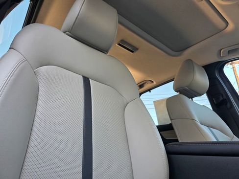 New 2026 MAZDA CX-90 Plug-In Hybrid w/ Preferred image 17