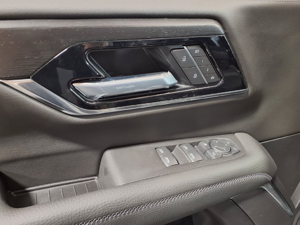 New 2026 GMC Yukon Denali w/ Advanced Technology Package RWD image 16