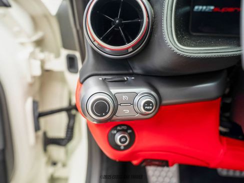Used 2019 Ferrari 812 Superfast image 58