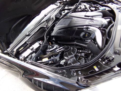 Used 2013 Mercedes-Benz S 550 4MATIC image 38