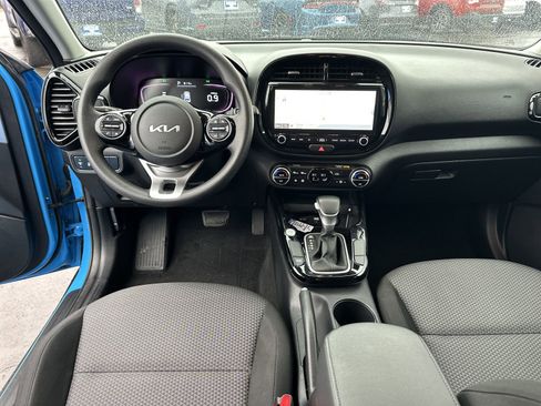 Used 2024 Kia Soul S image 11