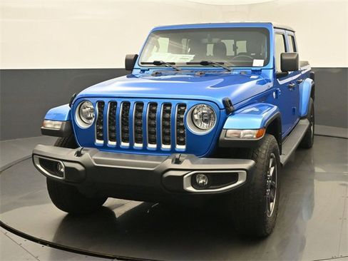 Used 2021 Jeep Gladiator Overland image 1