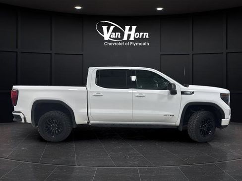 Used 2023 GMC Sierra 1500 AT4 w/ AT4 Premium Package AWD/4WD image 8