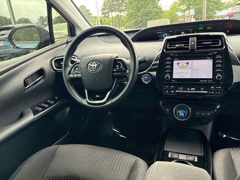 Used 2021 Toyota Prius Prime LE w/ Carpet Mat Package (TMS) FWD image 9