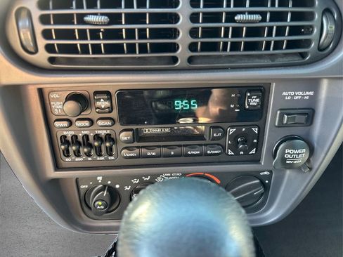 Used 2001 Plymouth Prowler Base image 15