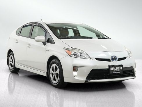 Used 2015 Toyota Prius Two FWD image 7