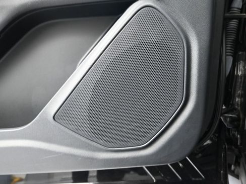 Used 2025 Ford Explorer ST image 17