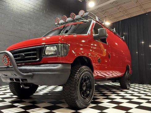 Used 2006 Ford E-350 and Econoline 350 Super Duty image 10