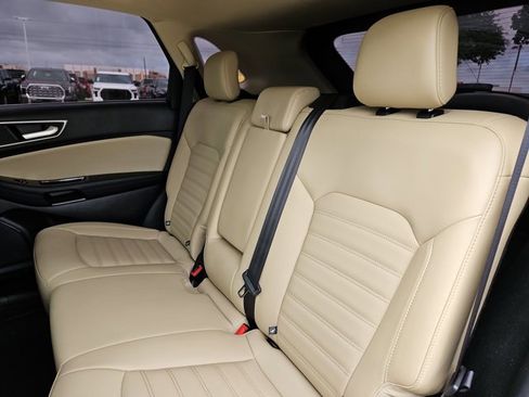 Used 2019 Ford Edge SEL w/ Equipment Group 201A image 18