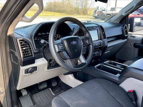 Used 2017 Ford F150 XL w/ Equipment Group 101A Mid image 14