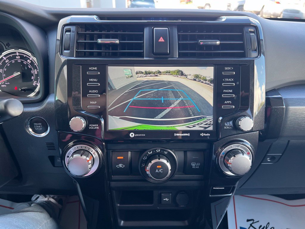 Used 2024 Toyota 4Runner TRD Off-Road Premium AWD/4WD image 19