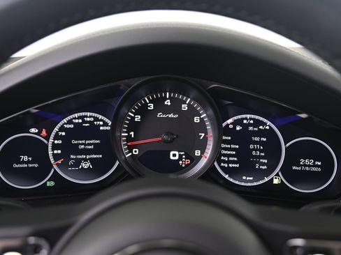 Used 2023 Porsche Cayenne Turbo AWD/4WD image 37