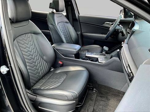 Certified 2026 Kia Sportage X-Line w/ X-Line Technology Package AWD/4WD image 39