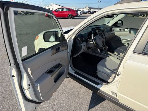 Used 2013 Subaru Forester 2.5X w/ Popular Pkg 1 AWD/4WD image 14