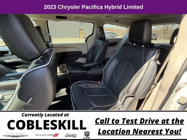 Used 2023 Chrysler Pacifica Limited FWD image 10