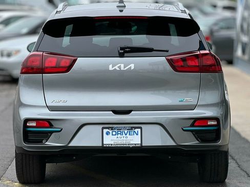 Used 2022 Kia Niro EX w/ Cold Weather Package image 5