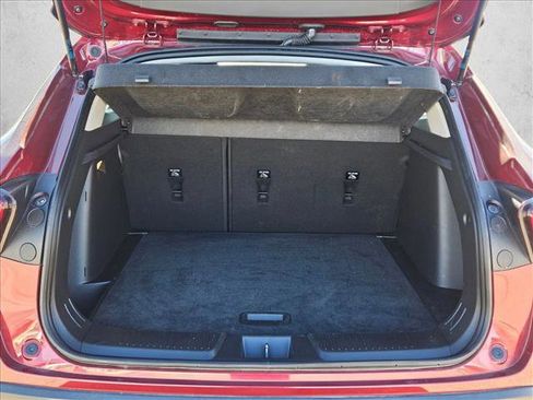 Used 2025 Chevrolet Trax LT image 6