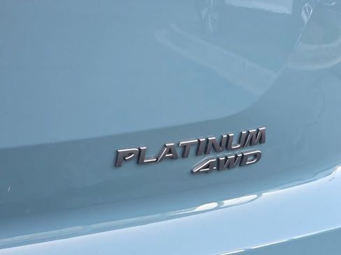 Certified 2026 Nissan Pathfinder Platinum w/ Accent Package AWD/4WD image 12