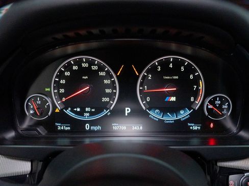Used 2015 BMW X5 M AWD/4WD image 39