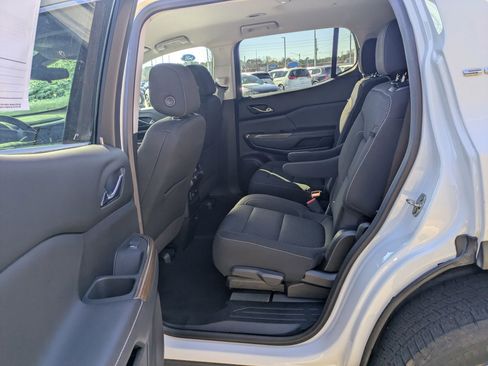 Used 2022 GMC Acadia SLE w/ Driver Convenience Package image 29