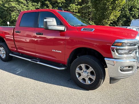 Used 2026 RAM 2500 Big Horn AWD/4WD image 5