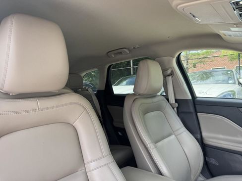 Used 2022 Lincoln Corsair FWD image 28