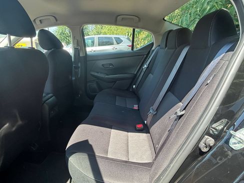Used 2025 Nissan Sentra SV FWD image 21