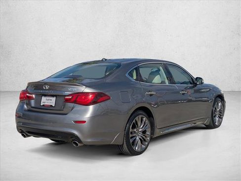 Used 2018 INFINITI Q70 L 3.7 image 5