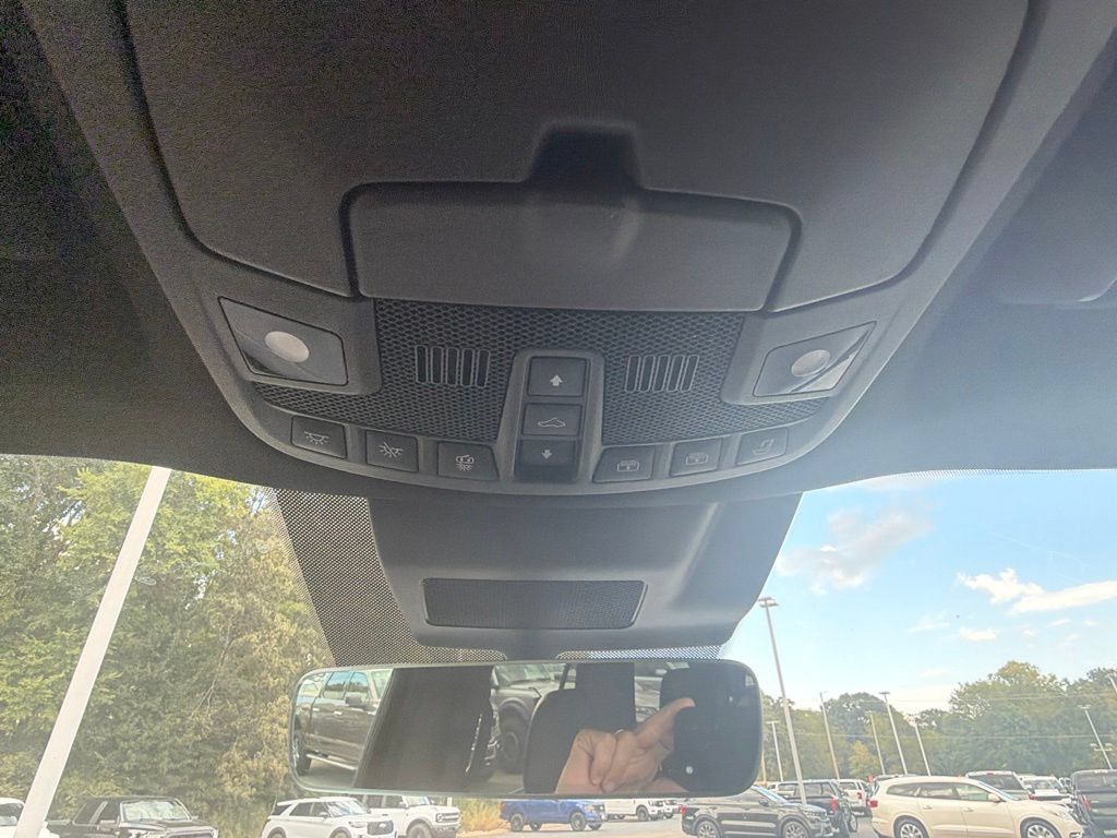 Used 2021 Lincoln Navigator L Reserve AWD/4WD image 27