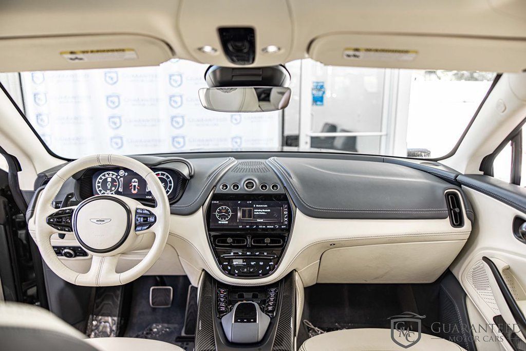 Used 2021 Aston Martin DBX AWD/4WD image 38