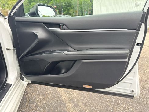 Used 2019 Toyota Camry XSE w/ Driver Assist Package FWD image 26