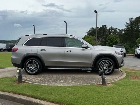 Used 2021 Mercedes-Benz GLS 450 4MATIC image 8